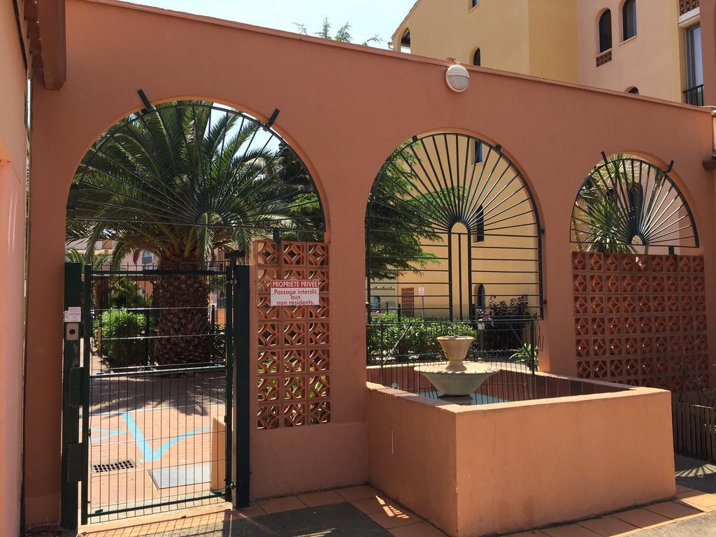 Hotel Alhambra Agde Exterior photo